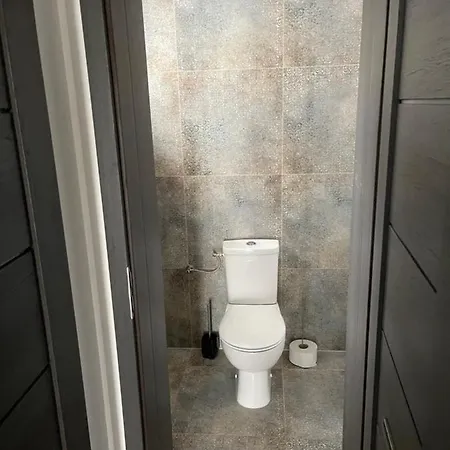 Komfortne Ubytovanie S Garazou Apartmán
